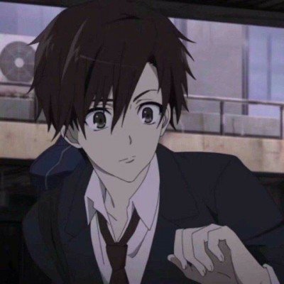 深圳高铁站台仍有人吸烟